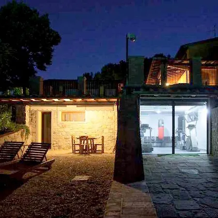 Dom wakacyjny Luxurious In Loro Ciuffenna With Fitness Terranuova Bracciolini